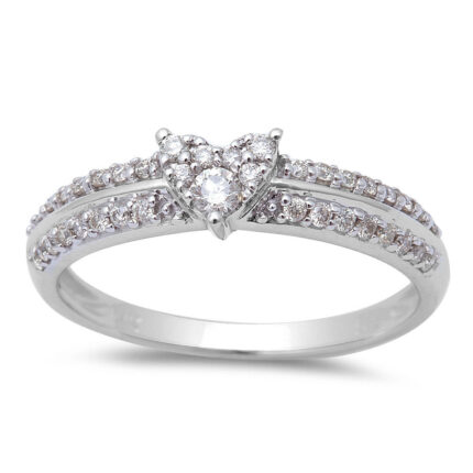 <span>DIAMOND CLOSEOUT! </span>.27ct Heart Shaped Solitaire Engagement Promise ring size 6.5